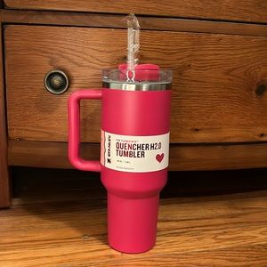 💝Stanley VALENTINE’S💝 Pink Tumbler 40oz